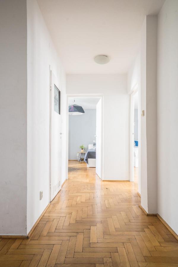 Oomph Warsaw Central 3-Bedroom Flat Exterior foto